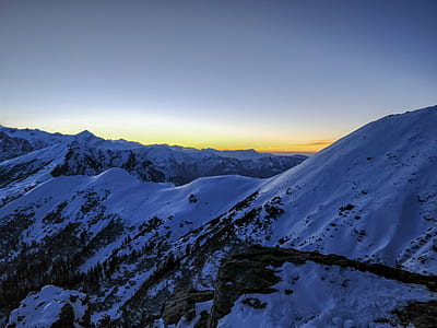 mountain filled with snow thumbnail