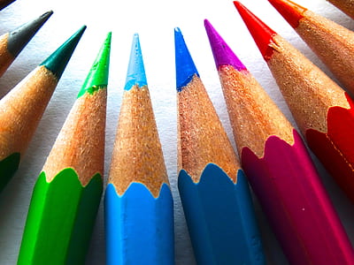 coloring pencil thumbnail