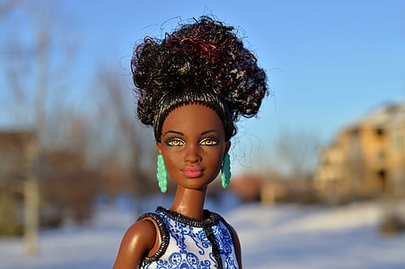 shallow focus photography of barbie doll thumbnail