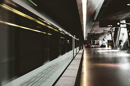 white speed train thumbnail
