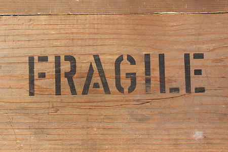 brown Fragile box thumbnail