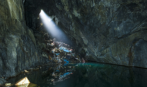 photo of cave thumbnail