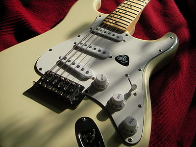 yellow stratocaster guitar thumbnail