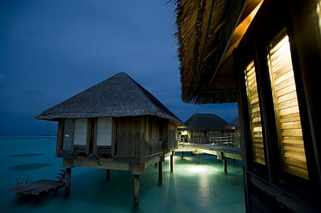 house in body of water thumbnail