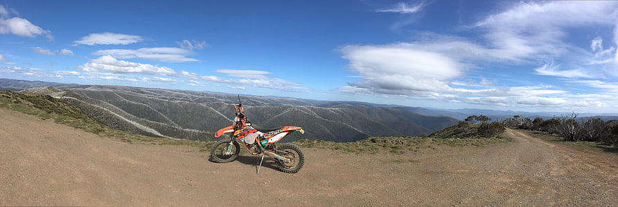orange dirt bike thumbnail
