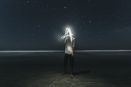 man standing in the middle of the field ' thumbnail