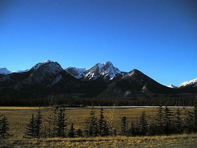 Mountain landscape in Jasper National Park, Alberta, Canada thumbnail