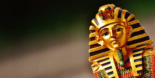 gold Tutankhamen ceramic bust figure thumbnail
