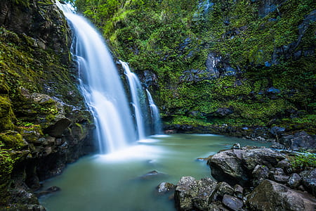 landscape photo of waterfalls thumbnail