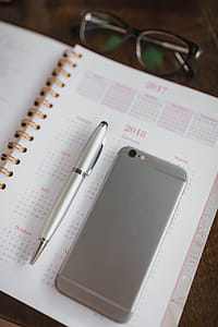 Pink calendar thumbnail