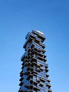 blue building thumbnail