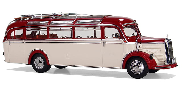 classic white and red vehicle thumbnail