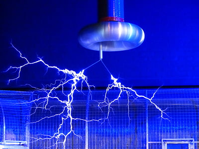 white lightning in timelapse photography thumbnail