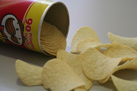 Pringles potato chips with can thumbnail