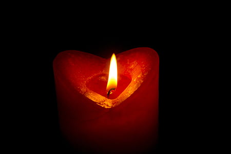 white pillar candle thumbnail