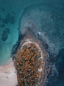 aerial view of of island thumbnail