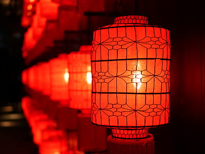 red lighted lanterns thumbnail