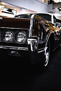 focus photo of classic black Lincoln vehicle thumbnail