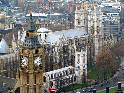 Elizabeth Tower at daytime thumbnail