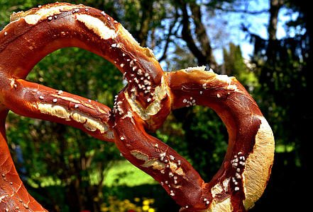 brown pretzel thumbnail