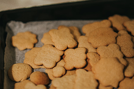 Homemade gingerbread cookies thumbnail