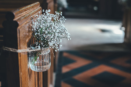 white flowers wall decor thumbnail