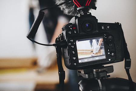 Black Dslr Camera thumbnail