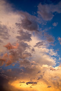 sky during golden hour thumbnail