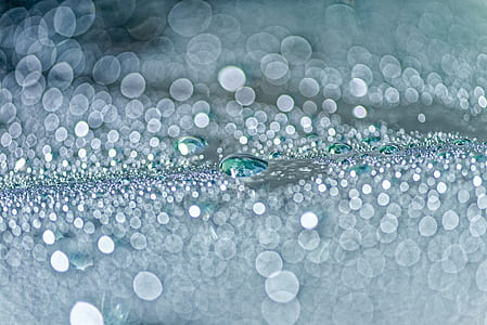 macro photograph of droplets thumbnail