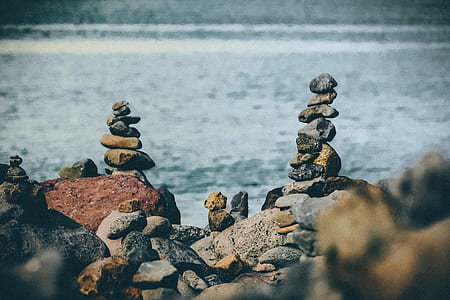 pile of small stones thumbnail