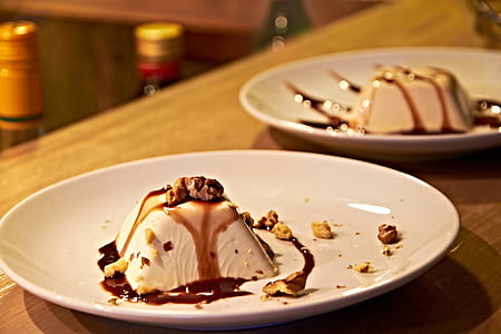 closeup photography of dessert on plate on table thumbnail