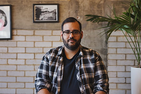 man wearing eyeglasses thumbnail