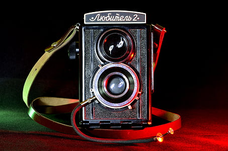 close-up photography of black camera thumbnail