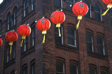 red Chinese lanterns thumbnail
