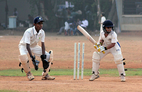 boy playing cricket thumbnail