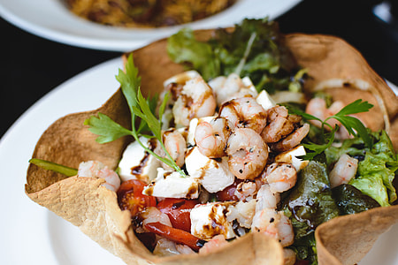 Salad with shrimps and feta cheese thumbnail