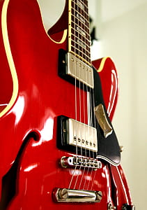 red electric guitar thumbnail