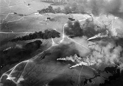 Aerial view of oil wells on fire in the Gulf War thumbnail