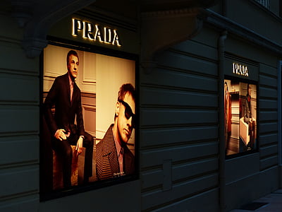 Prada poster thumbnail