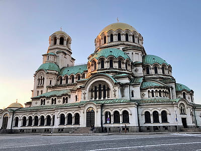 white and blue cathedral thumbnail