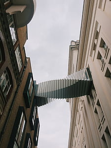 Gray Spiral Building Connector thumbnail