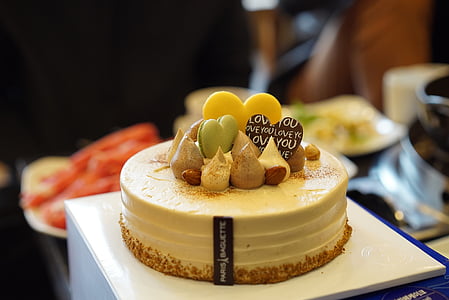 selective focus photography of multi-layered cake thumbnail