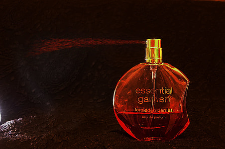 Essential Garden fragrance bottle thumbnail