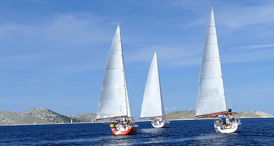 three sail boats thumbnail