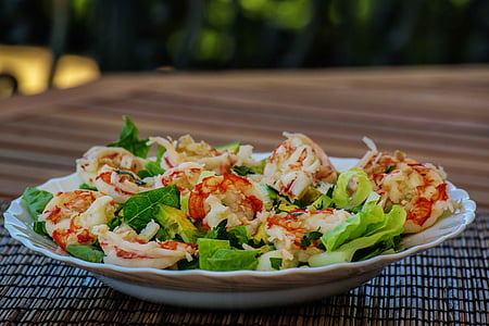 shrimp with vegetable on plate thumbnail