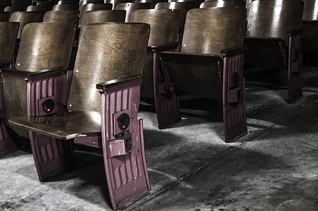 brown and purple theater armchairs thumbnail