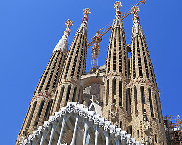 brown concrete cathedral thumbnail