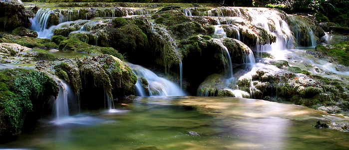 close-up photography of river during daytime thumbnail