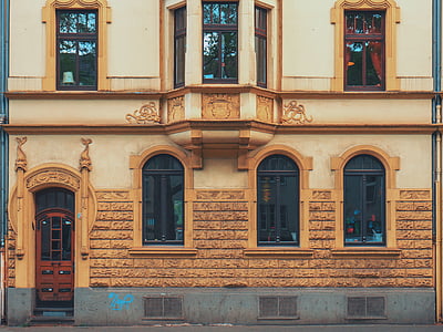 brown concrete building thumbnail