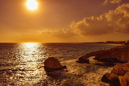rocks near body of water thumbnail